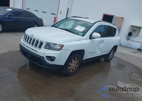 2014 Jeep Compass Latitude z USA, uszkodzony, nr VIN 1C4NJDEB3ED549681